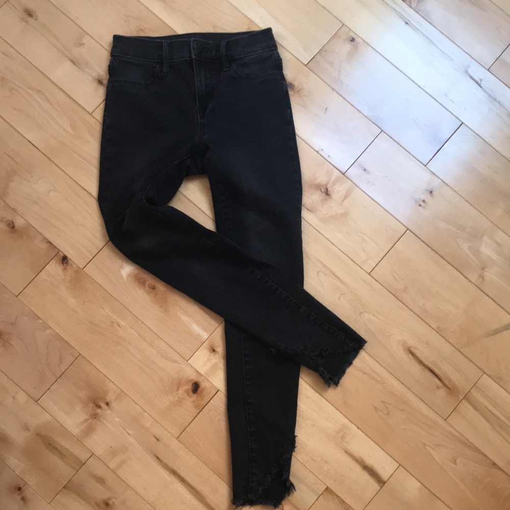 Ballerina frayed hem black jeggings